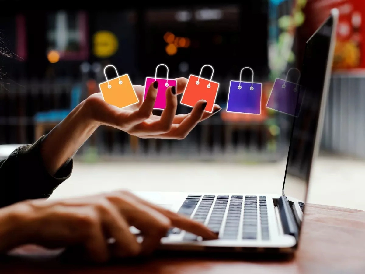 7 Reasons to Choose Online Shopping Over In-Store Shopping