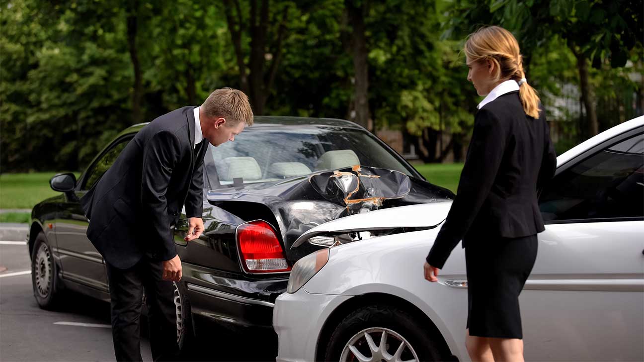 What Does a Car Accident Lawyer Do for a Client?